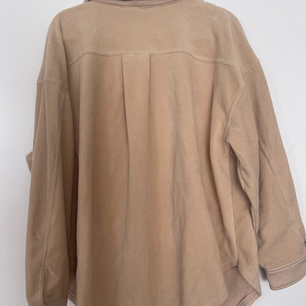 Cream button down shacket - Picture 2 of 3